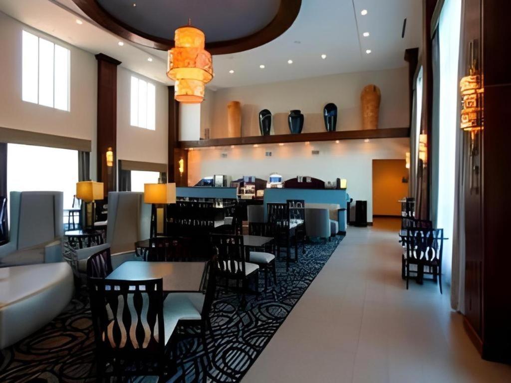Holiday Inn Express & Suites Fredericksburg By Ihg Экстерьер фото