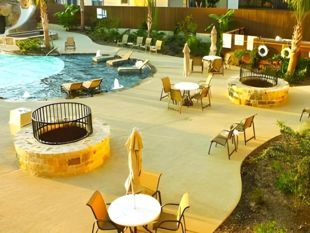 Holiday Inn Express & Suites Fredericksburg By Ihg Экстерьер фото