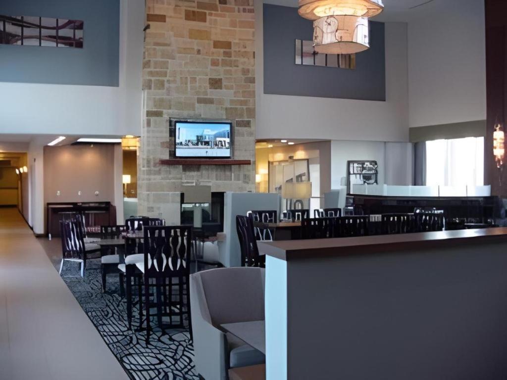 Holiday Inn Express & Suites Fredericksburg By Ihg Экстерьер фото